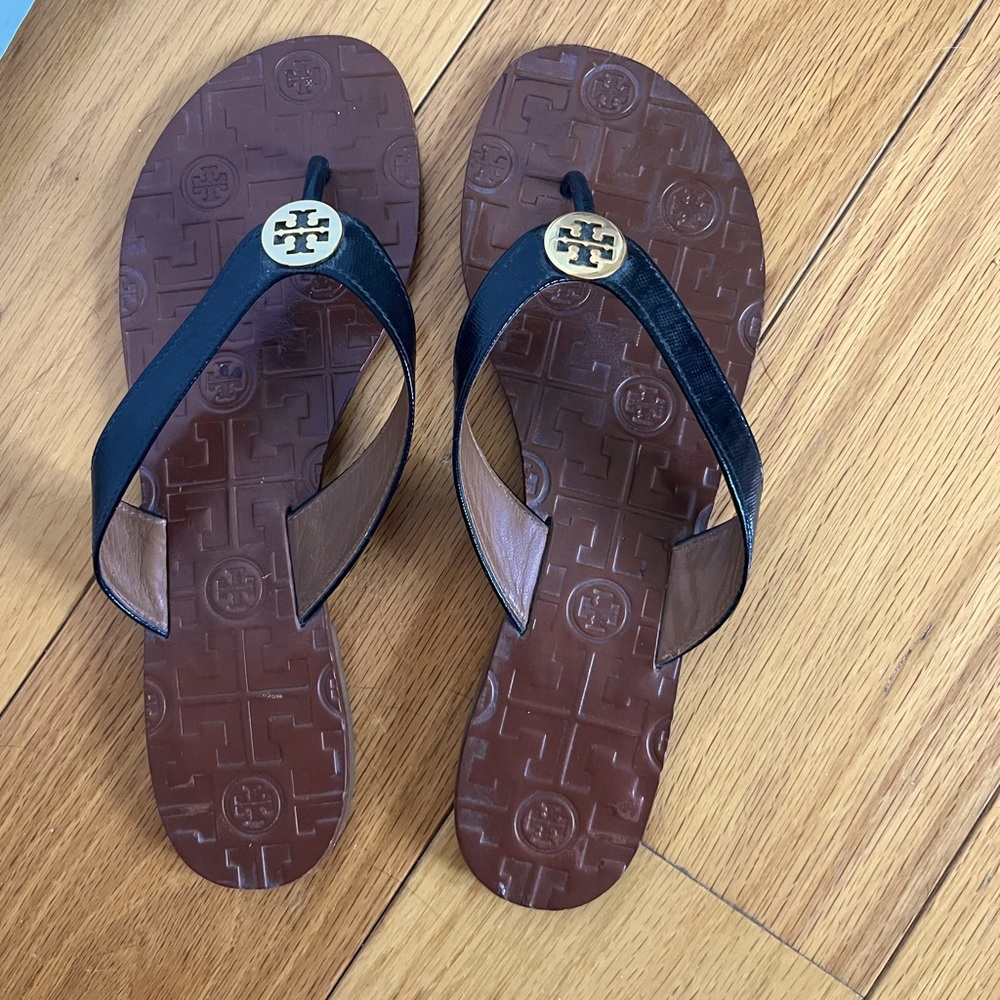 Tori Burch Leather Flip-Flops (Women’s Size 8)